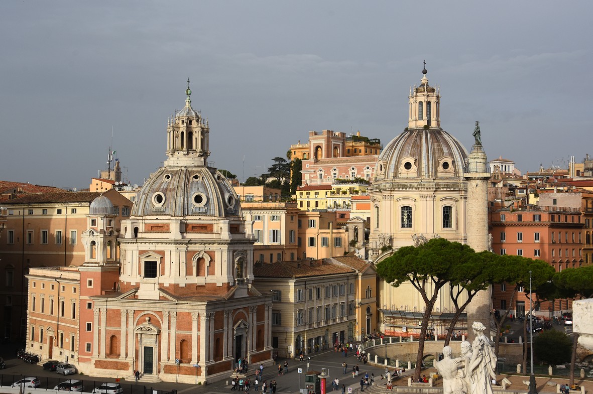 Santa Maria di Loreto og trajansøjlen, Piazza Venezia