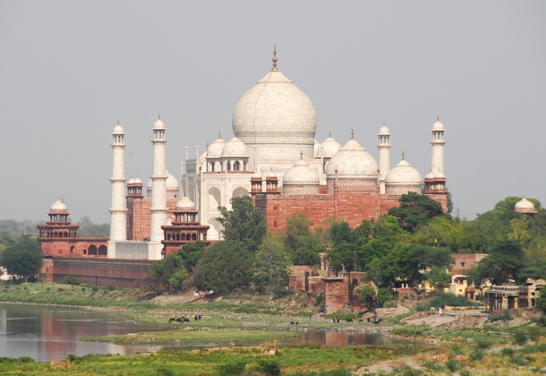 Udsigt mod Taj Mahal fra Det røde fort, Agra